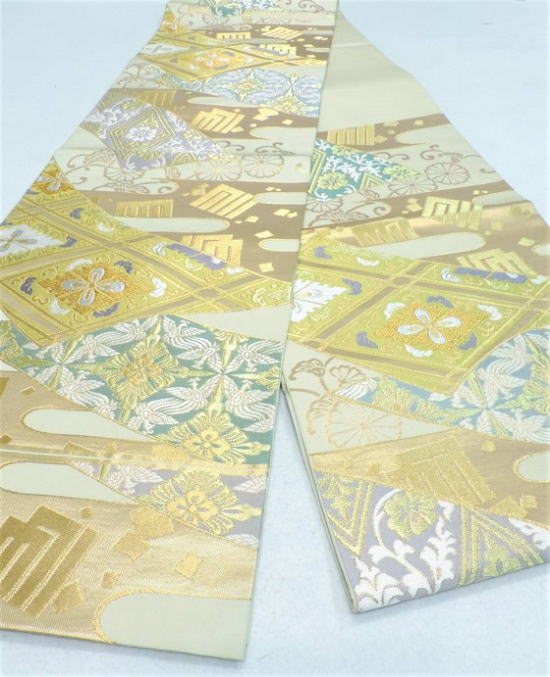 正絹西陣最高級袋帯、川島織物他長嶋織物・となみ織物の帯を使用しております